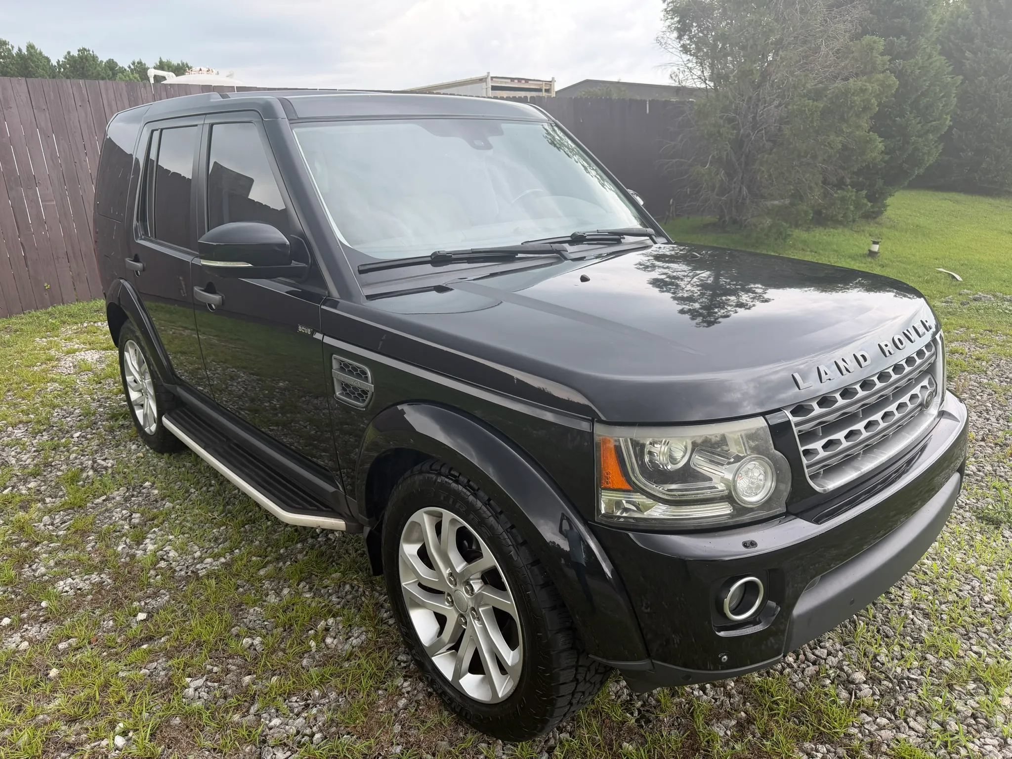 Used 2016 Land Rover LR4 HSE AWD/4WD image 4