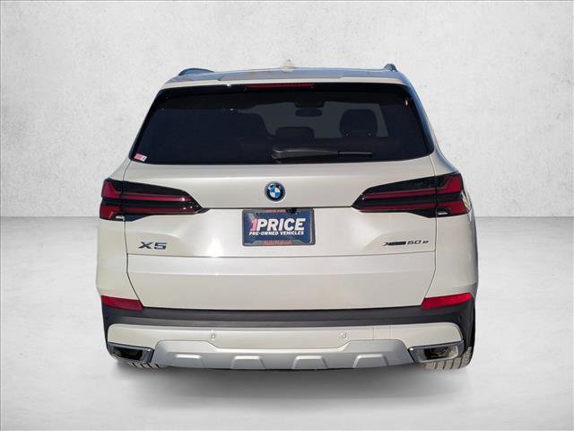 Used 2026 BMW X5 xDrive50e image 7