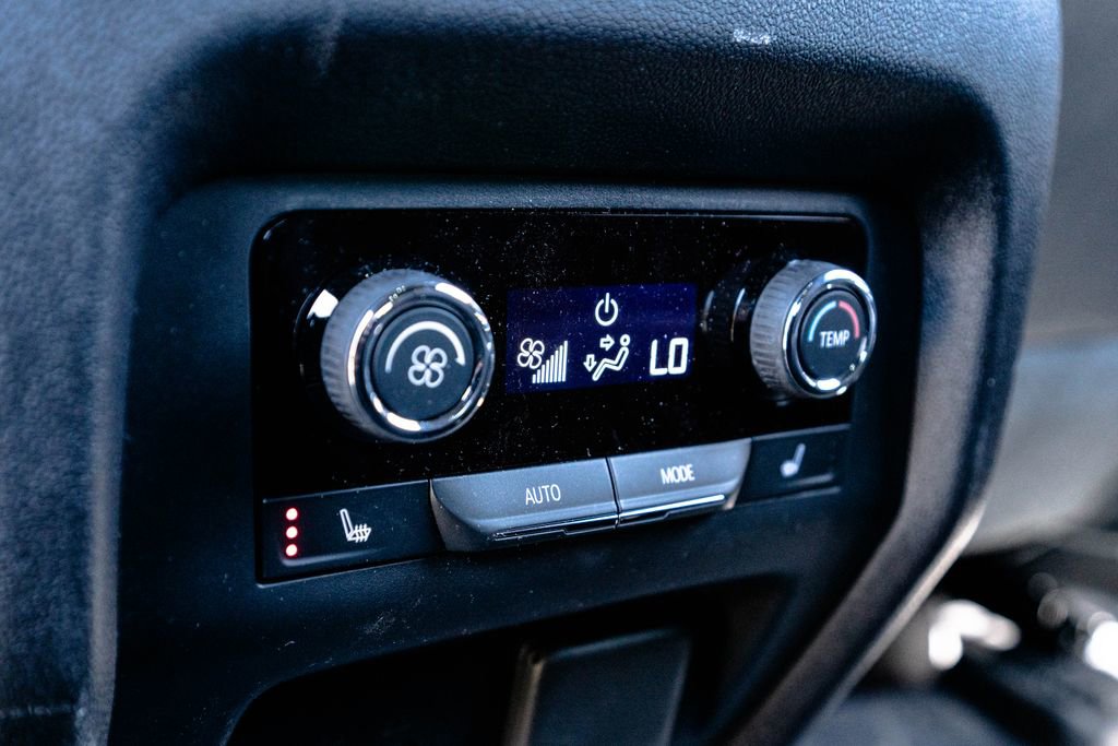 Certified 2025 Chevrolet Traverse High Country AWD/4WD image 29