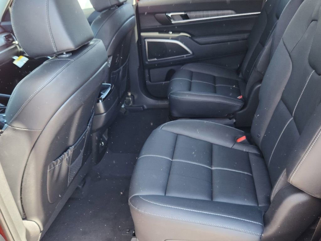 New 2025 Kia Telluride EX w/ EX Captain's Chair Package image 12
