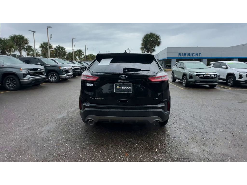Used 2024 Ford Edge Titanium image 3