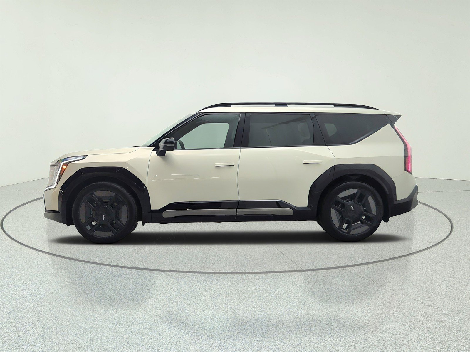 Used 2024 Kia EV9 GT-Line AWD/4WD image 8