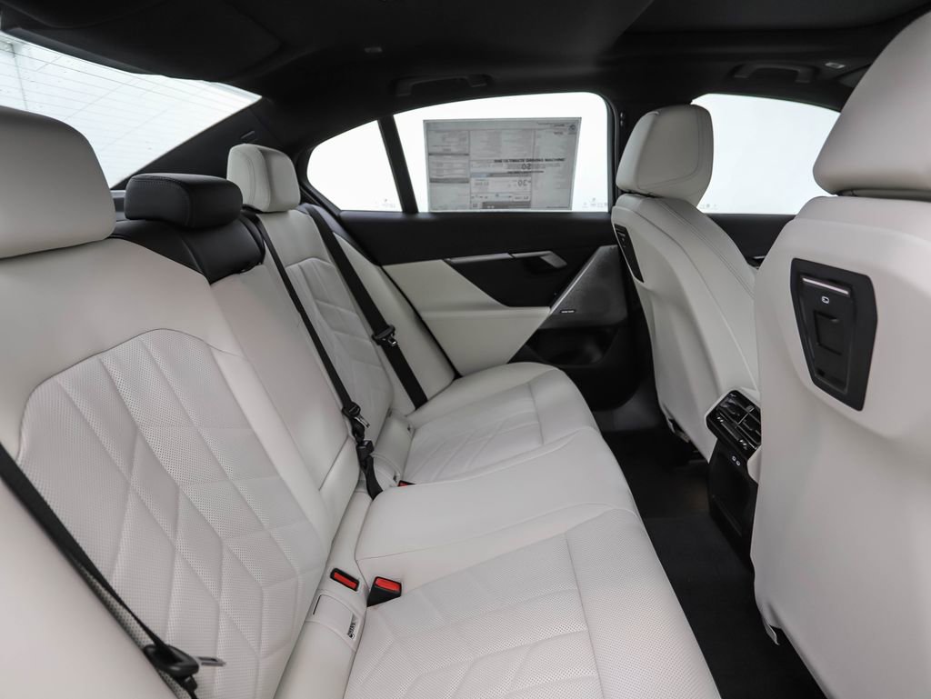 New 2026 BMW 530i xDrive w/ Premium Package image 25