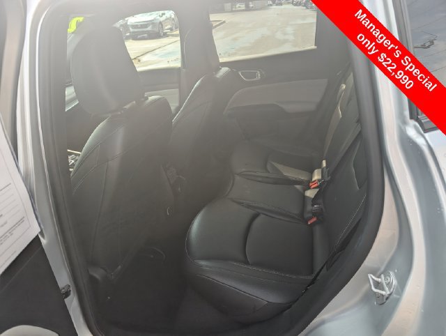 Used 2025 Jeep Compass Limited AWD/4WD image 9