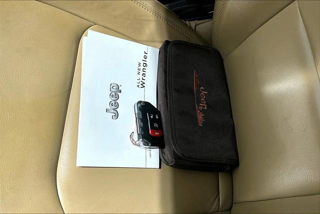 Used 2018 Jeep Wrangler Unlimited Rubicon image 10