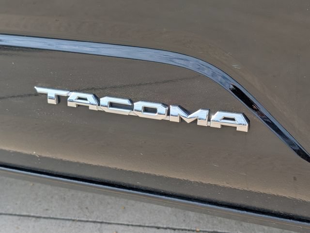 Used 2024 Toyota Tacoma SR5 RWD image 33