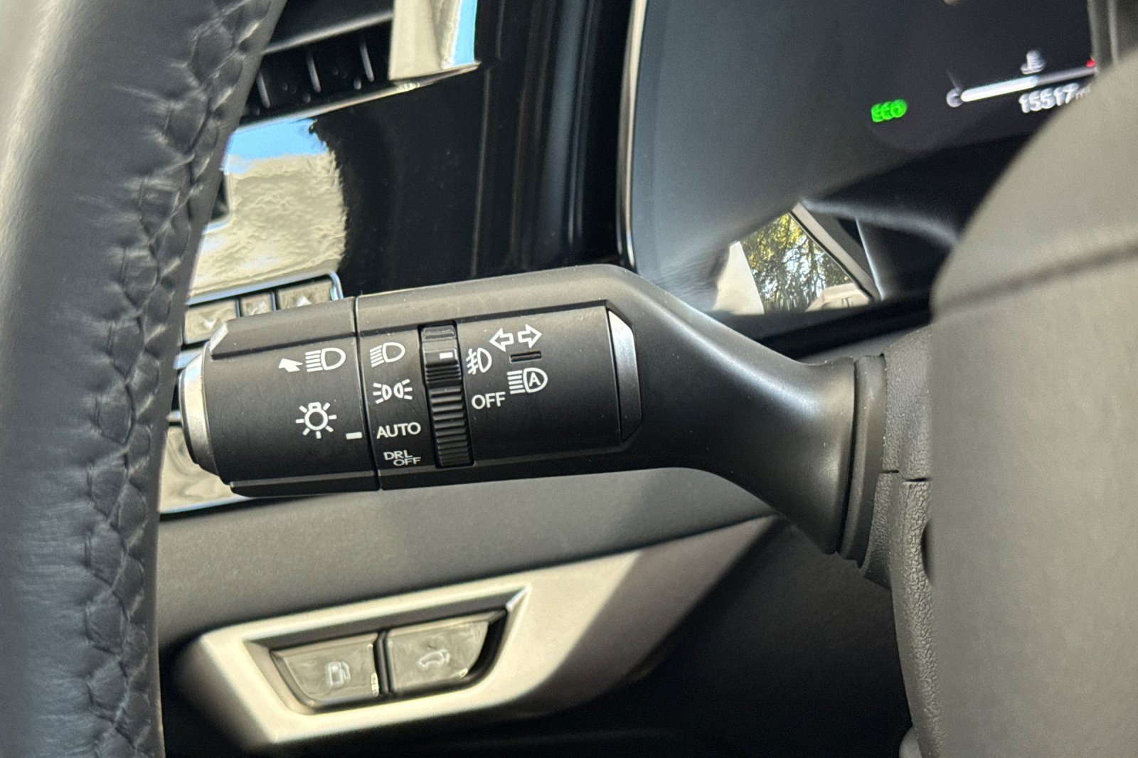 Certified 2025 Lexus RX 350 FWD w/ Technology Package image 32