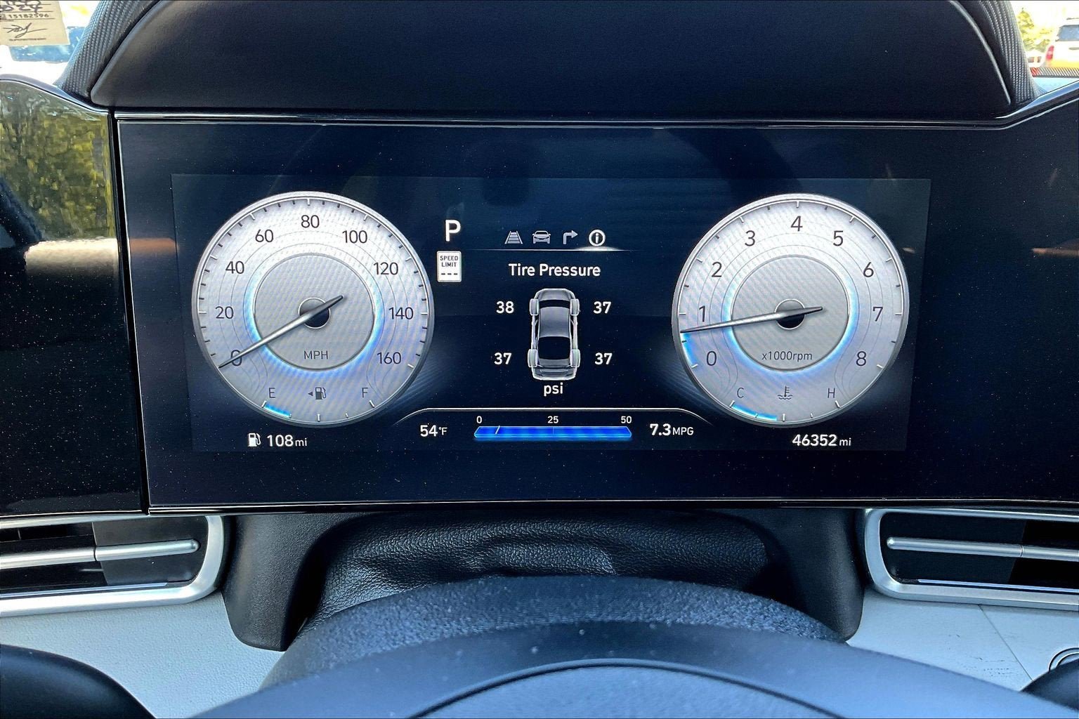 Used 2024 Hyundai Elantra Limited FWD image 18