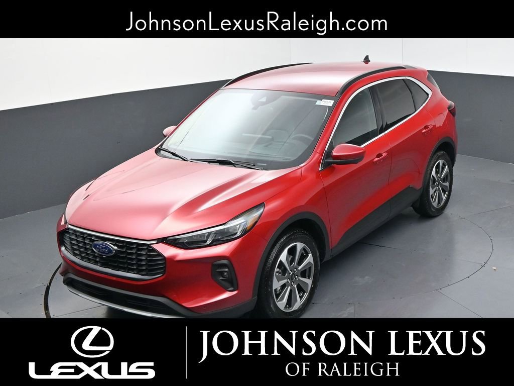 Used 2025 Ford Escape Platinum w/ Premium Technology Package image 20