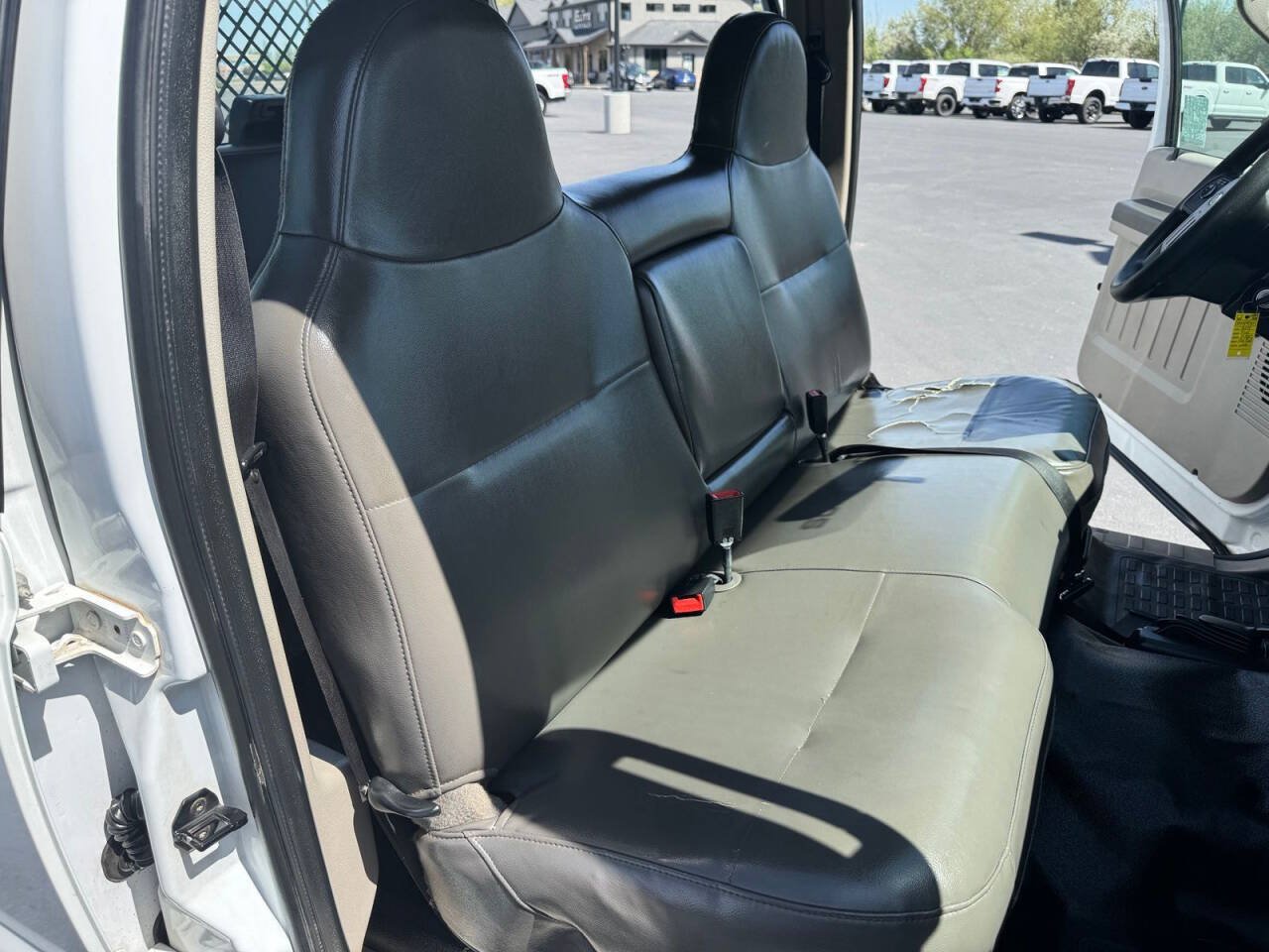 Used 2009 Ford F350 4x4 Crew Cab DRW Super Duty image 28