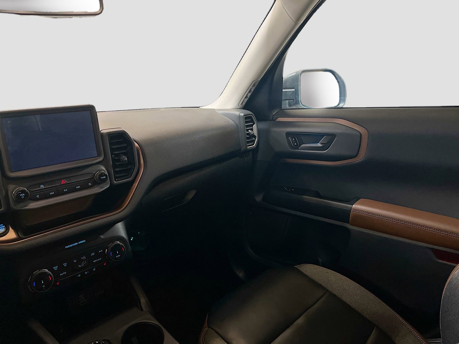 Used 2024 Ford Bronco Sport Outer Banks w/ Tech Package image 24