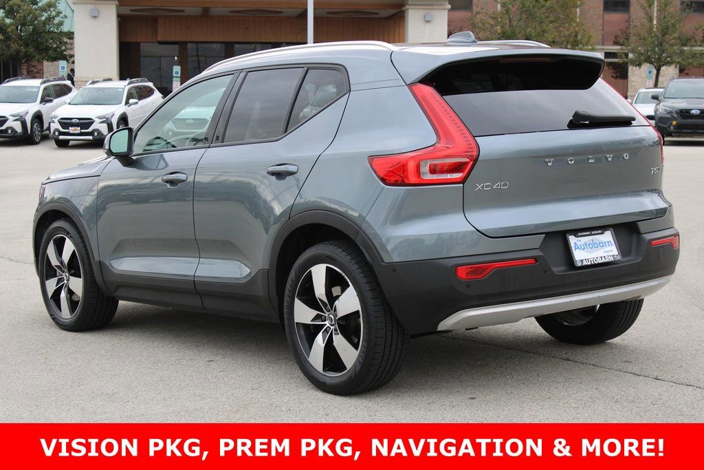 Used 2019 Volvo XC40 T5 Momentum image 7