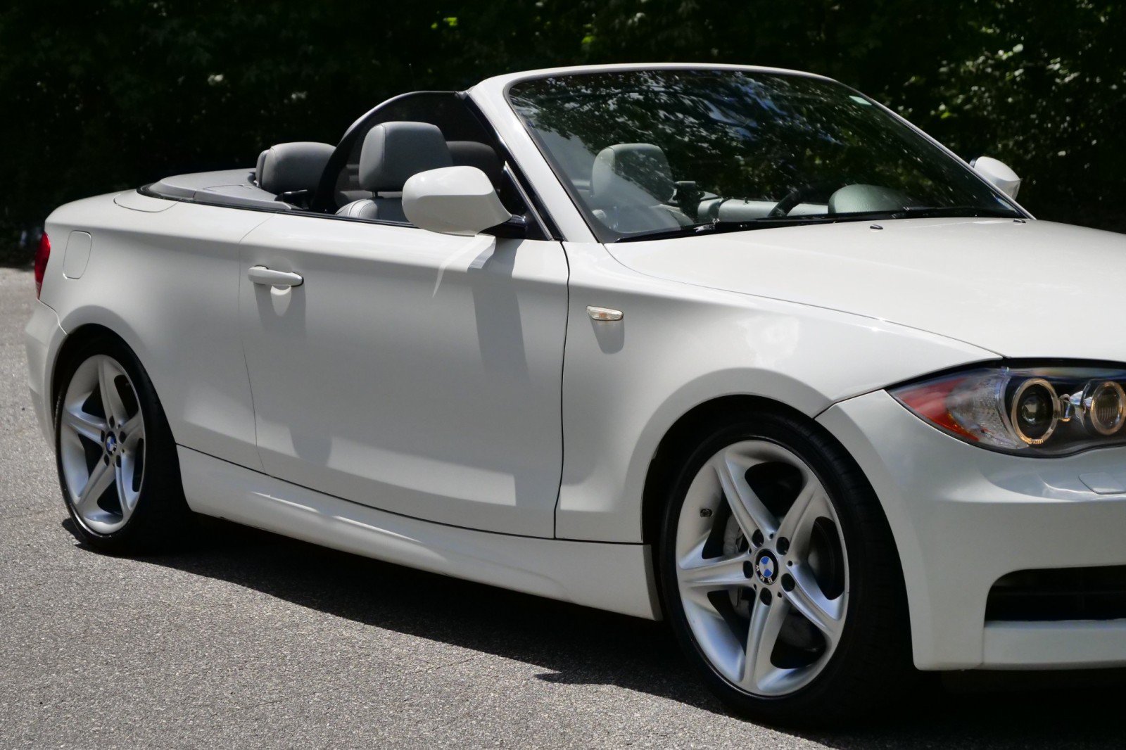 Used 2011 BMW 135i Convertible RWD image 50