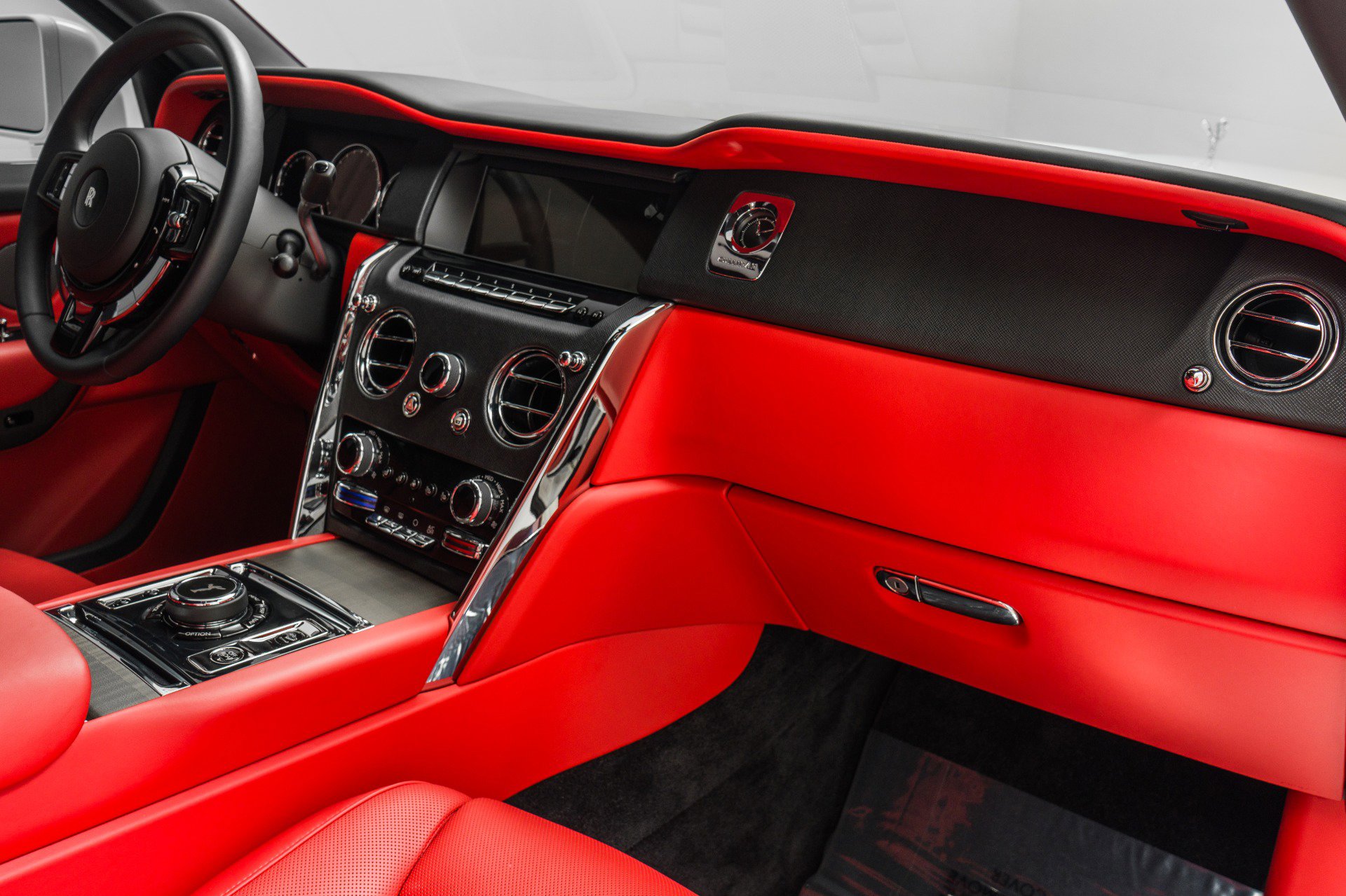 Used 2024 Rolls-Royce Cullinan image 14