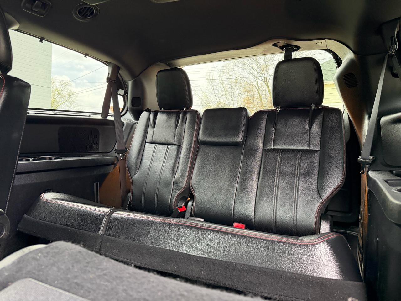 Used 2017 Dodge Grand Caravan GT w/ Safety Sphere Group FWD image 9