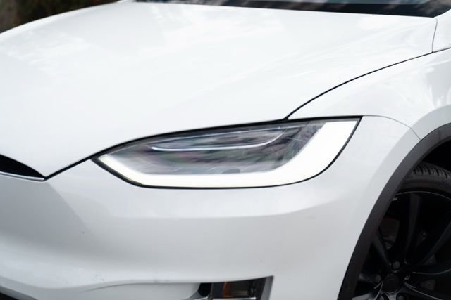 Used 2020 Tesla Model X Long Range image 4