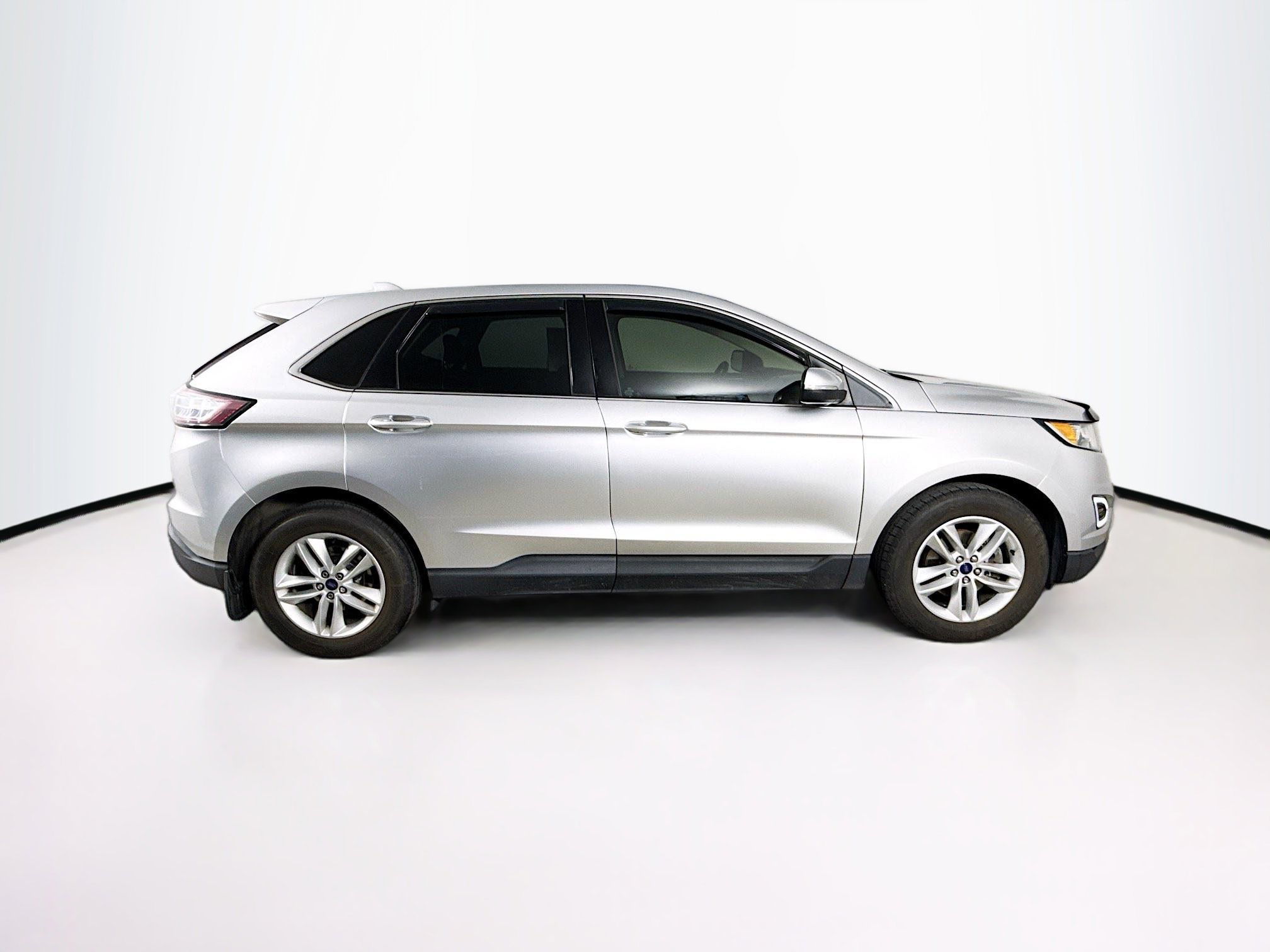 Used 2017 Ford Edge SEL image 2