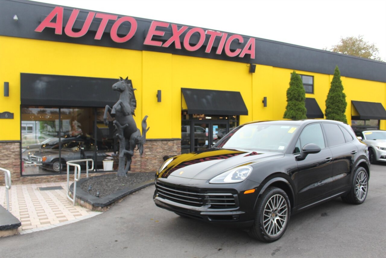Used 2022 Porsche Cayenne Platinum Edition AWD/4WD image 1