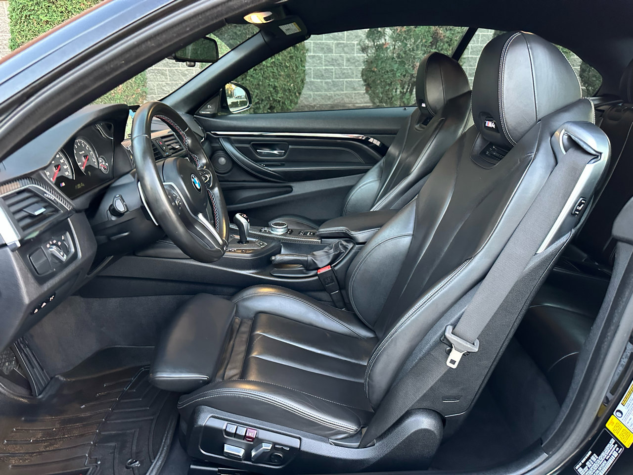 Used 2020 BMW M4 Convertible image 53