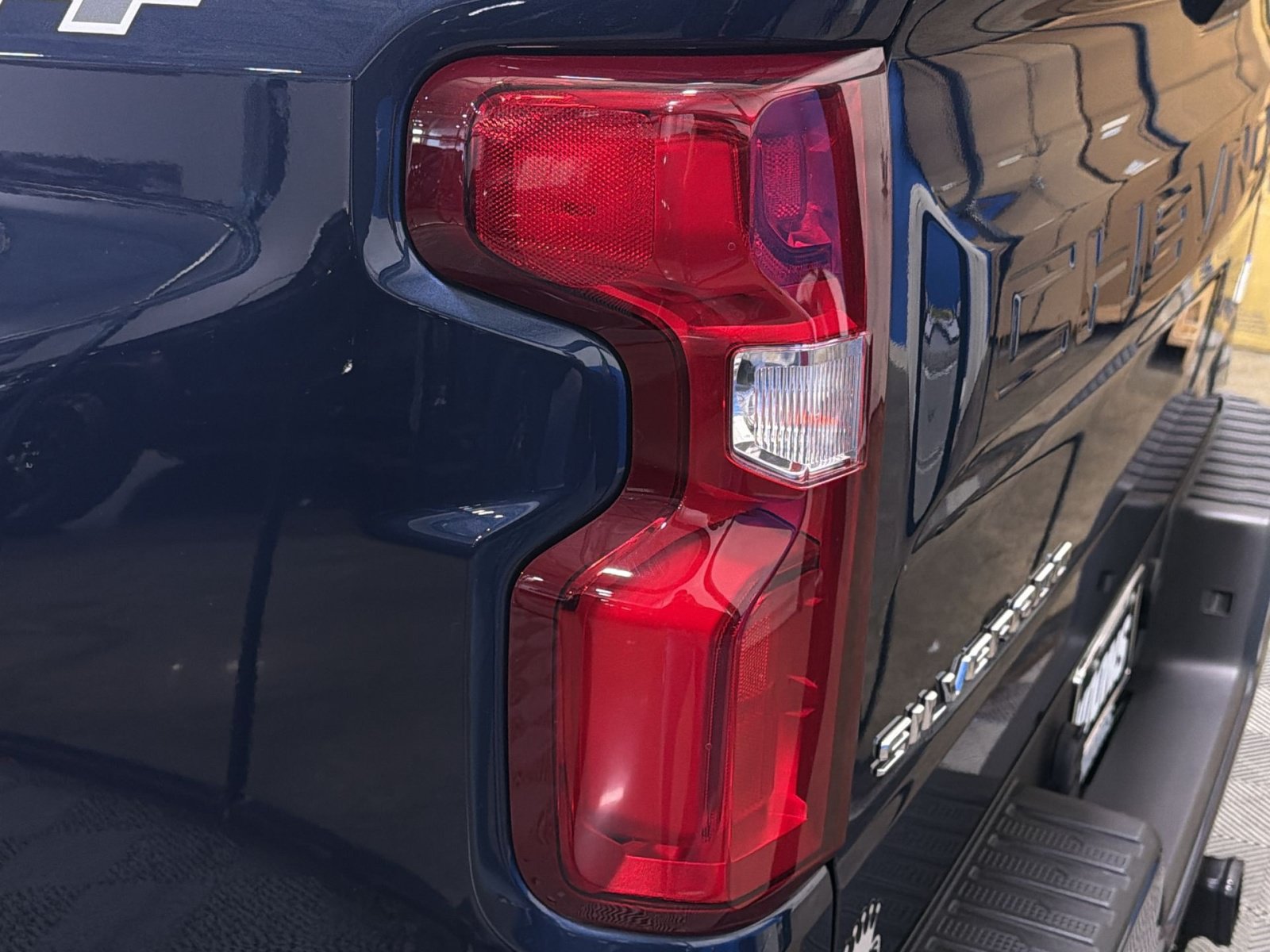 Used 2020 Chevrolet Silverado 1500 RST w/ All-Star Edition AWD/4WD image 17