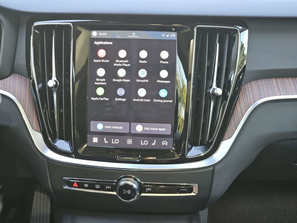 Certified 2025 Volvo V60 B5 Cross Country Plus AWD/4WD image 18