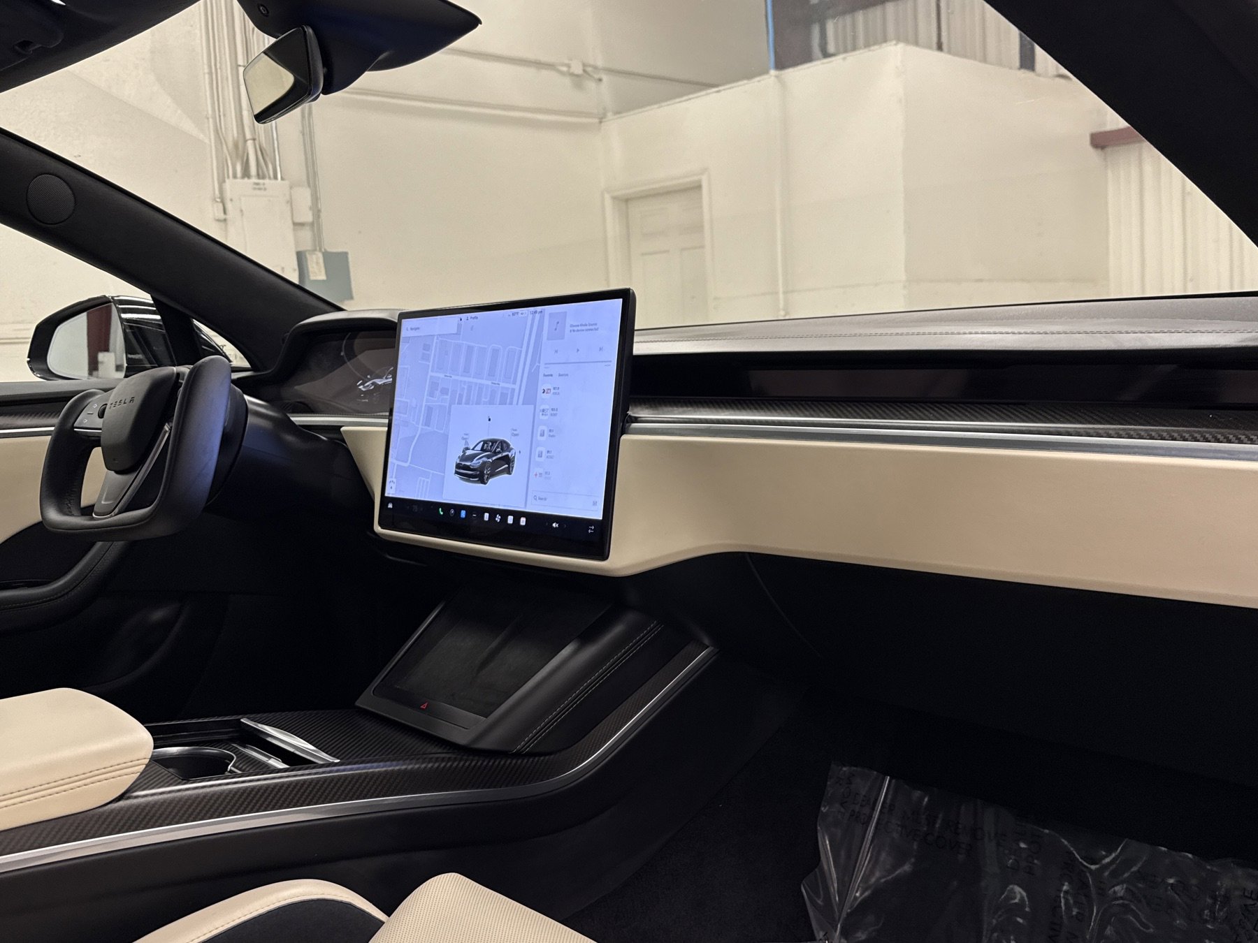 Used 2025 Tesla Model S Plaid image 45