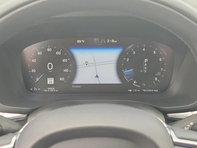 Used 2019 Volvo XC60 T6 Momentum w/ Multimedia Package image 28