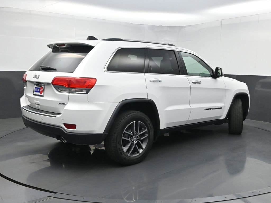 Used 2017 Jeep Grand Cherokee Limited AWD/4WD image 24