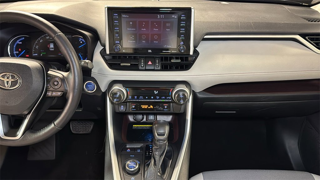 Used 2020 Toyota RAV4 Limited image 18