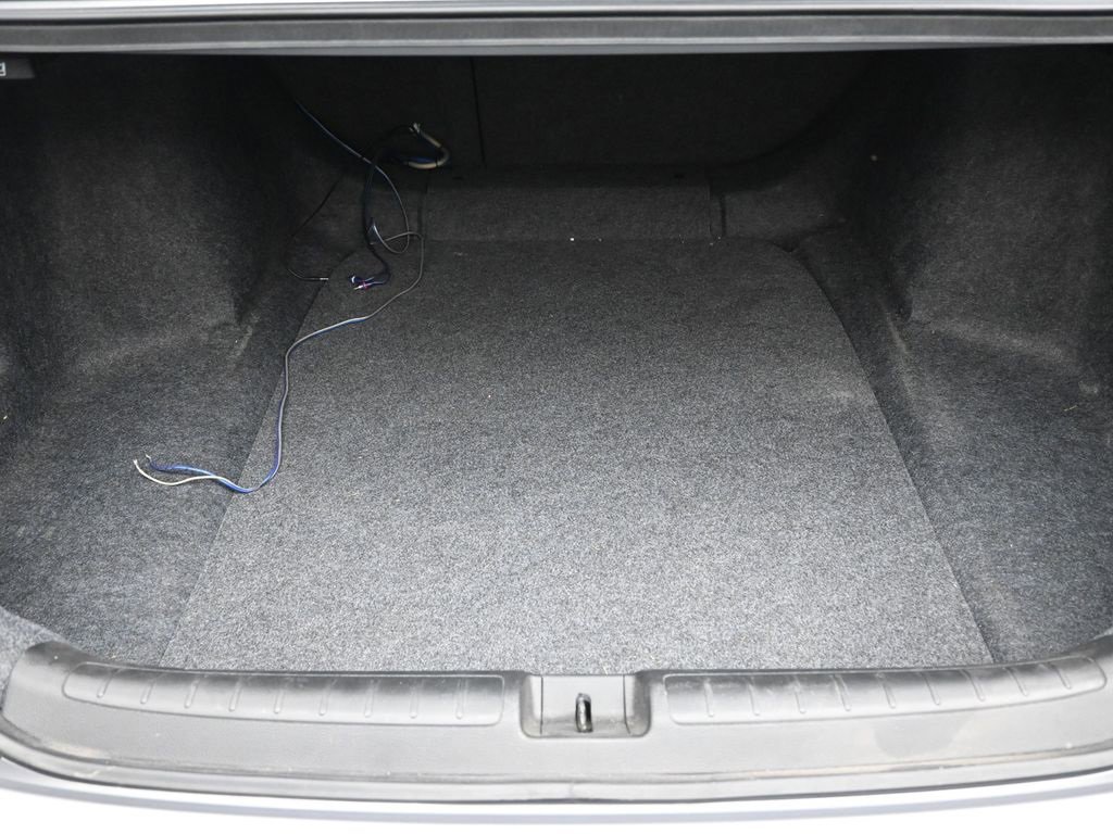 Used 2019 Honda Accord EX-L image 2