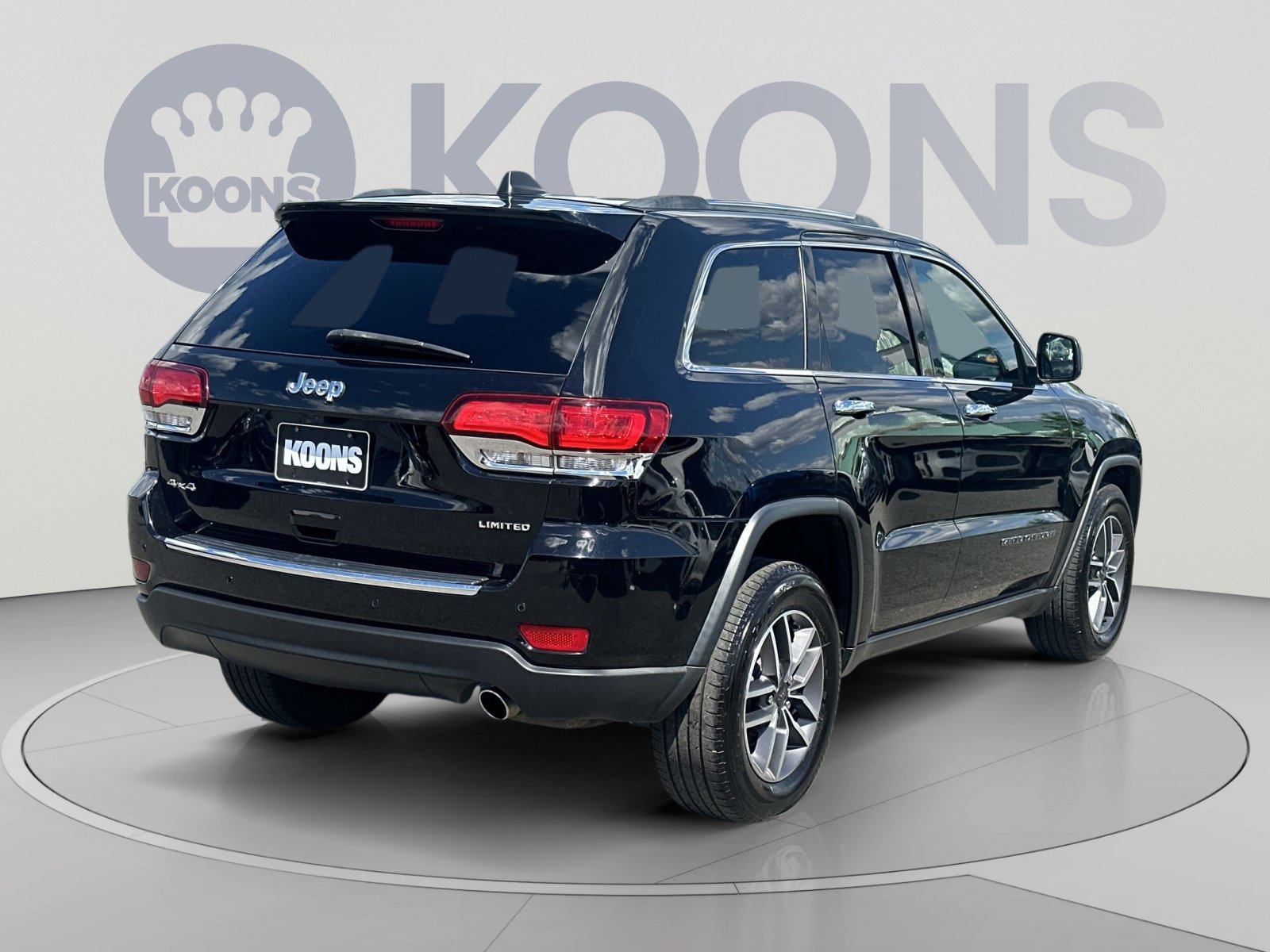 Used 2020 Jeep Grand Cherokee Limited w/ Premium Lighting Group AWD/4WD image 11