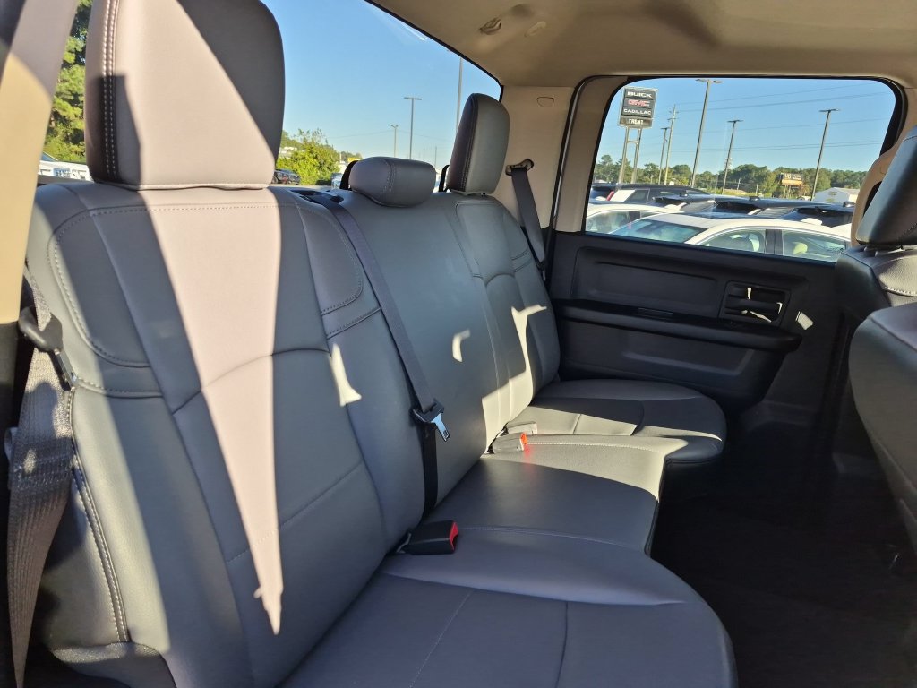 Used 2020 RAM 3500 Tradesman w/ Chrome Appearance Group AWD/4WD image 29