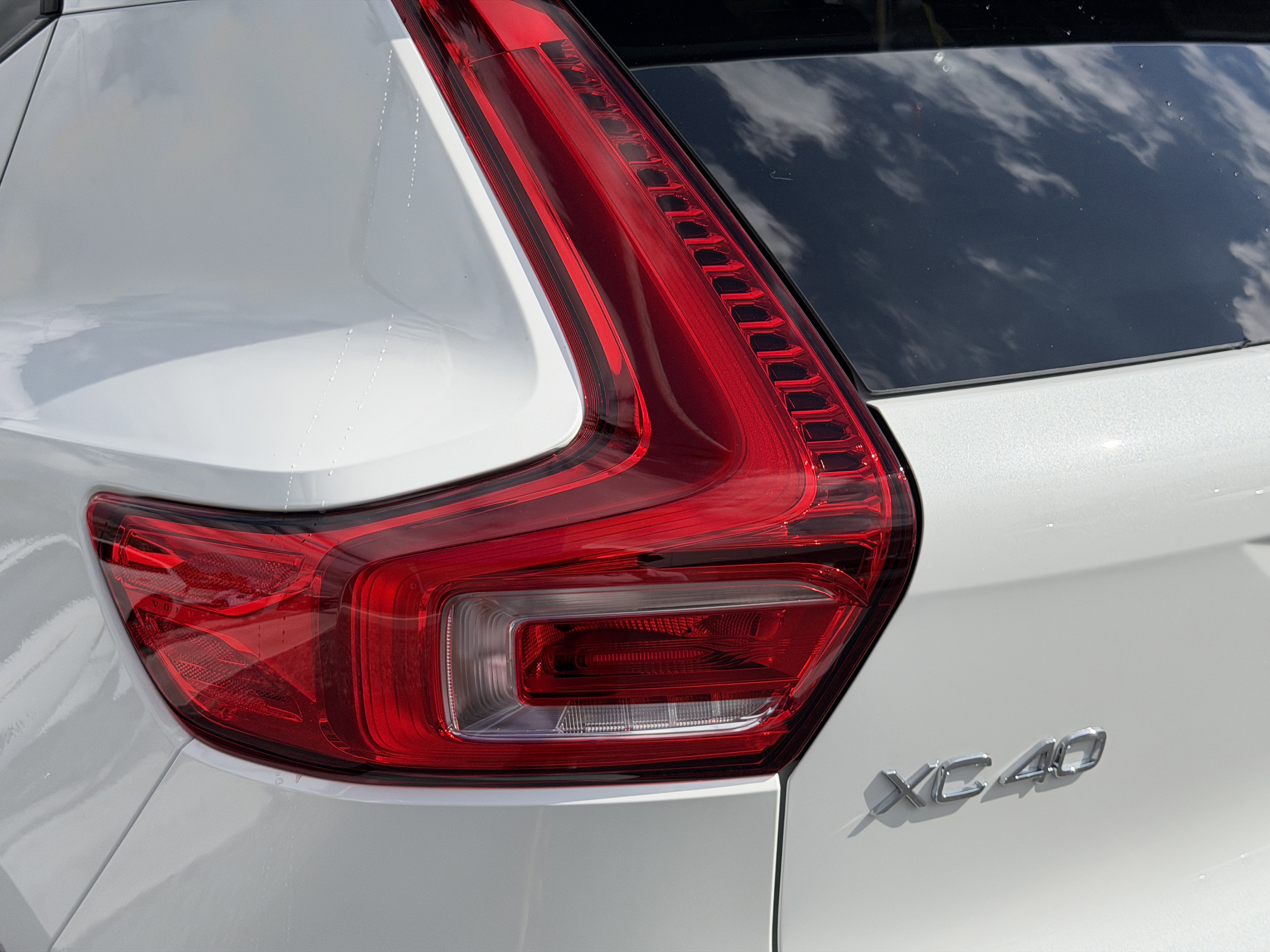 New 2026 Volvo XC40 B5 Core w/ Protection Package image 11