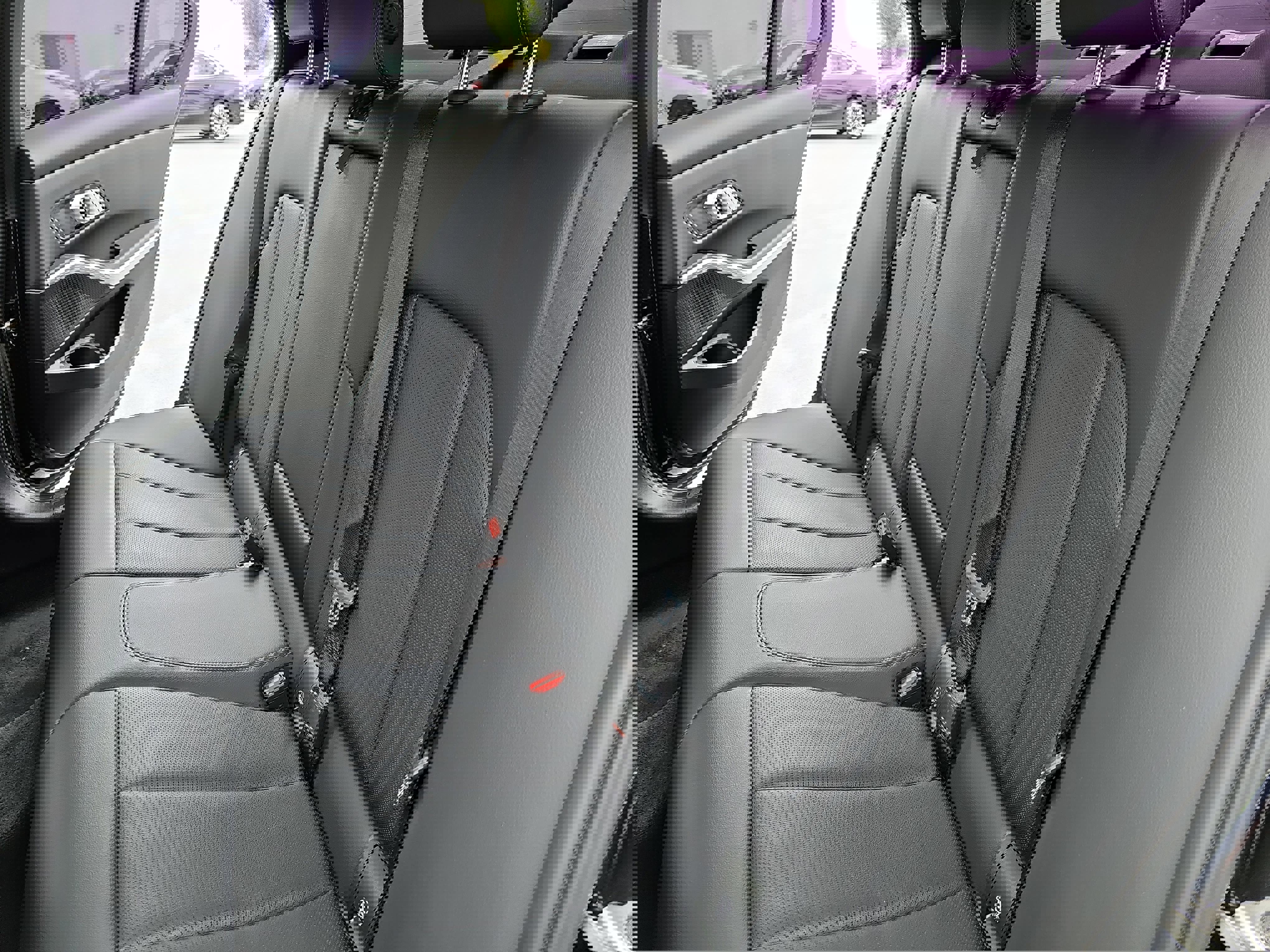 Used 2023 BMW 330i Sedan w/ M Sport Package image 14