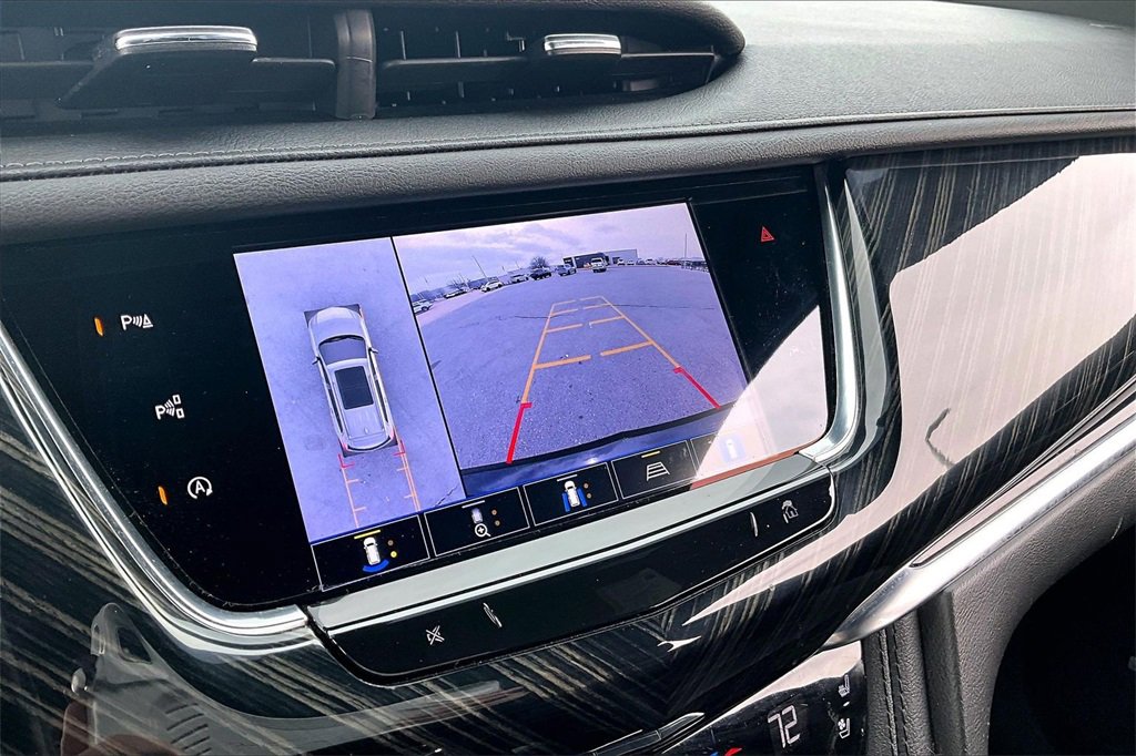 Used 2023 Cadillac XT6 Premium Luxury w/ Technology Package image 23