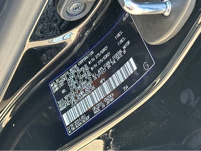 Used 2021 Lexus LX 570 4WD w/ Luxury Package image 41