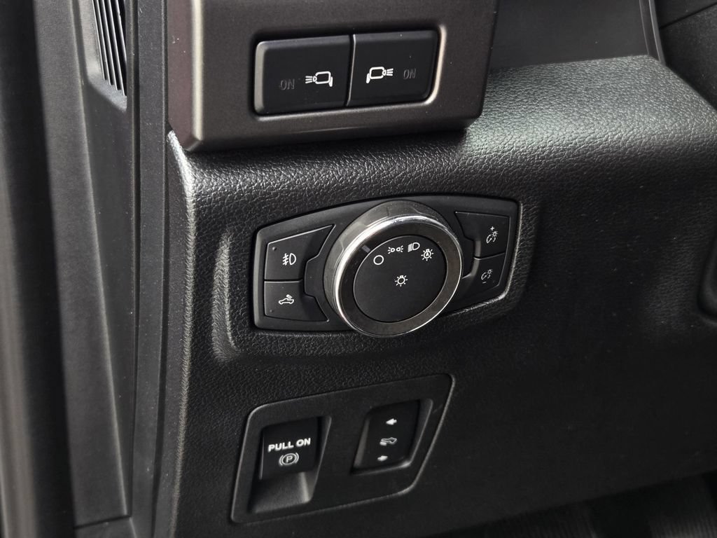 Used 2020 Ford F150 XLT w/ Equipment Group 302A Luxury RWD image 17