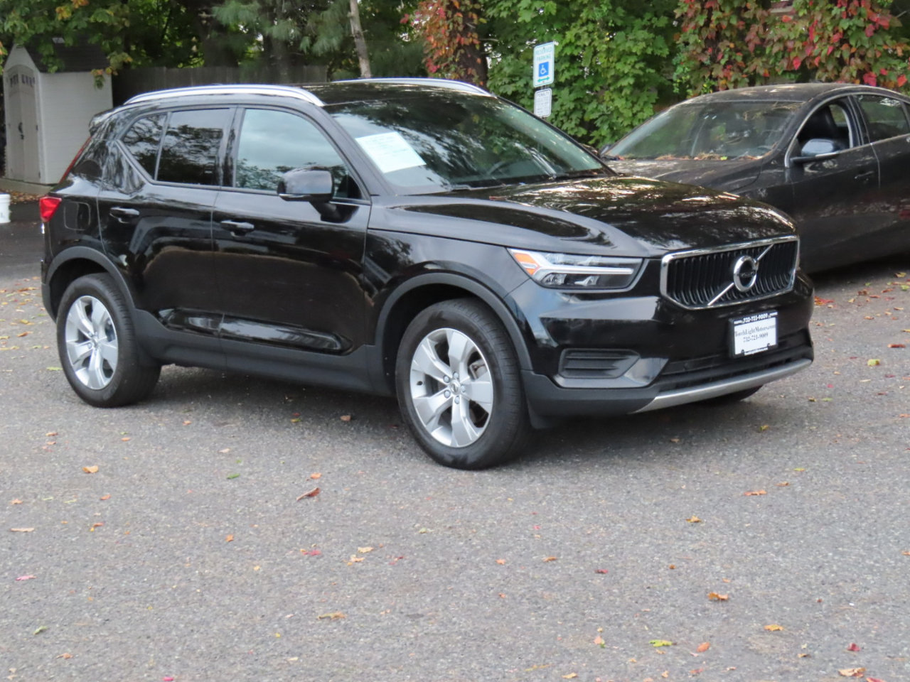 Used 2020 Volvo XC40 T5 Momentum image 20
