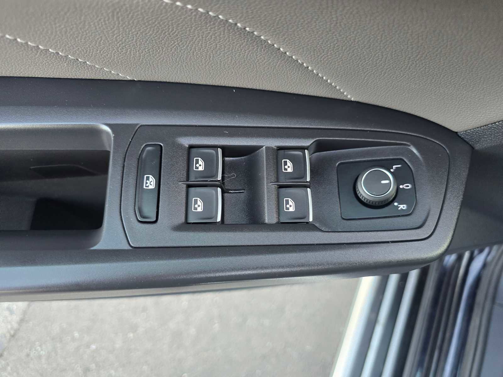 Used 2022 Volkswagen Atlas SE image 24