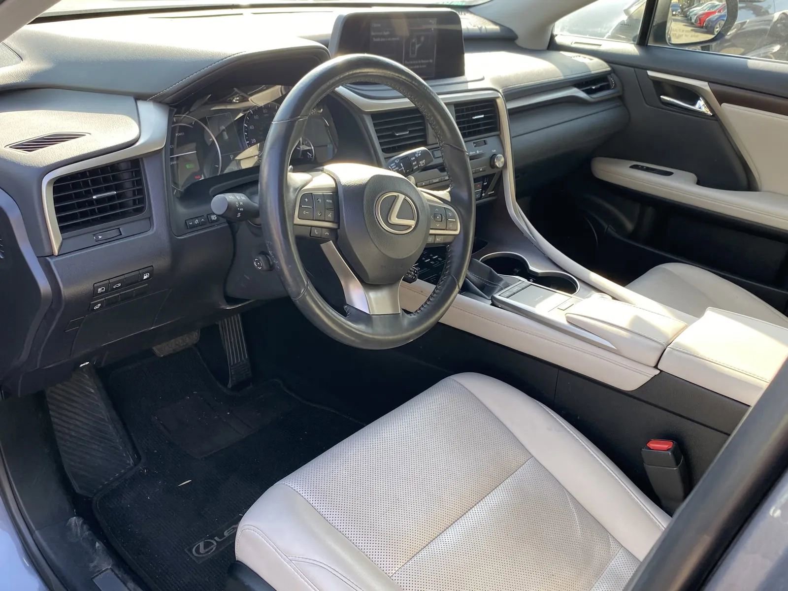 Used 2022 Lexus RX 450h AWD w/ Premium Package image 10