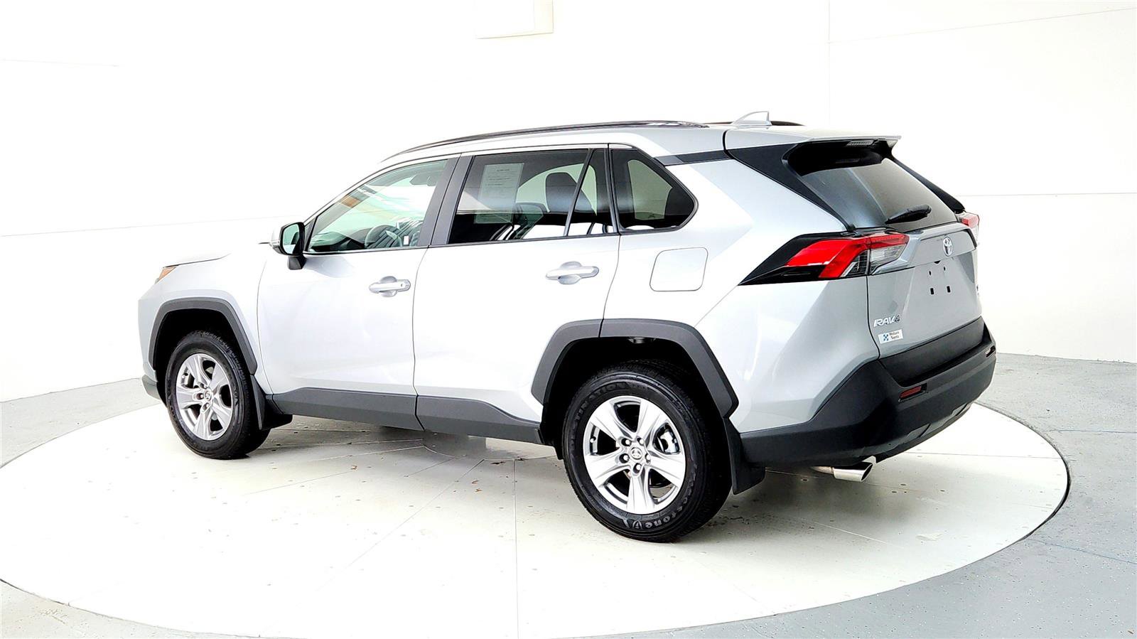 Certified 2025 Toyota RAV4 XLE image 4