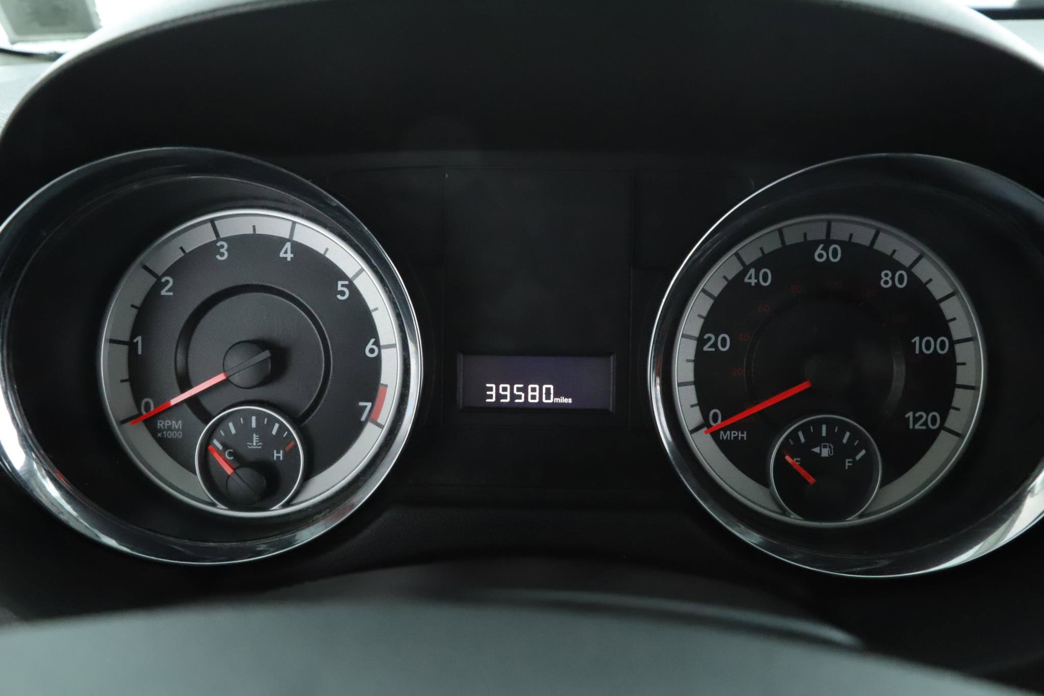 Used 2013 RAM C/V Tradesman image 9