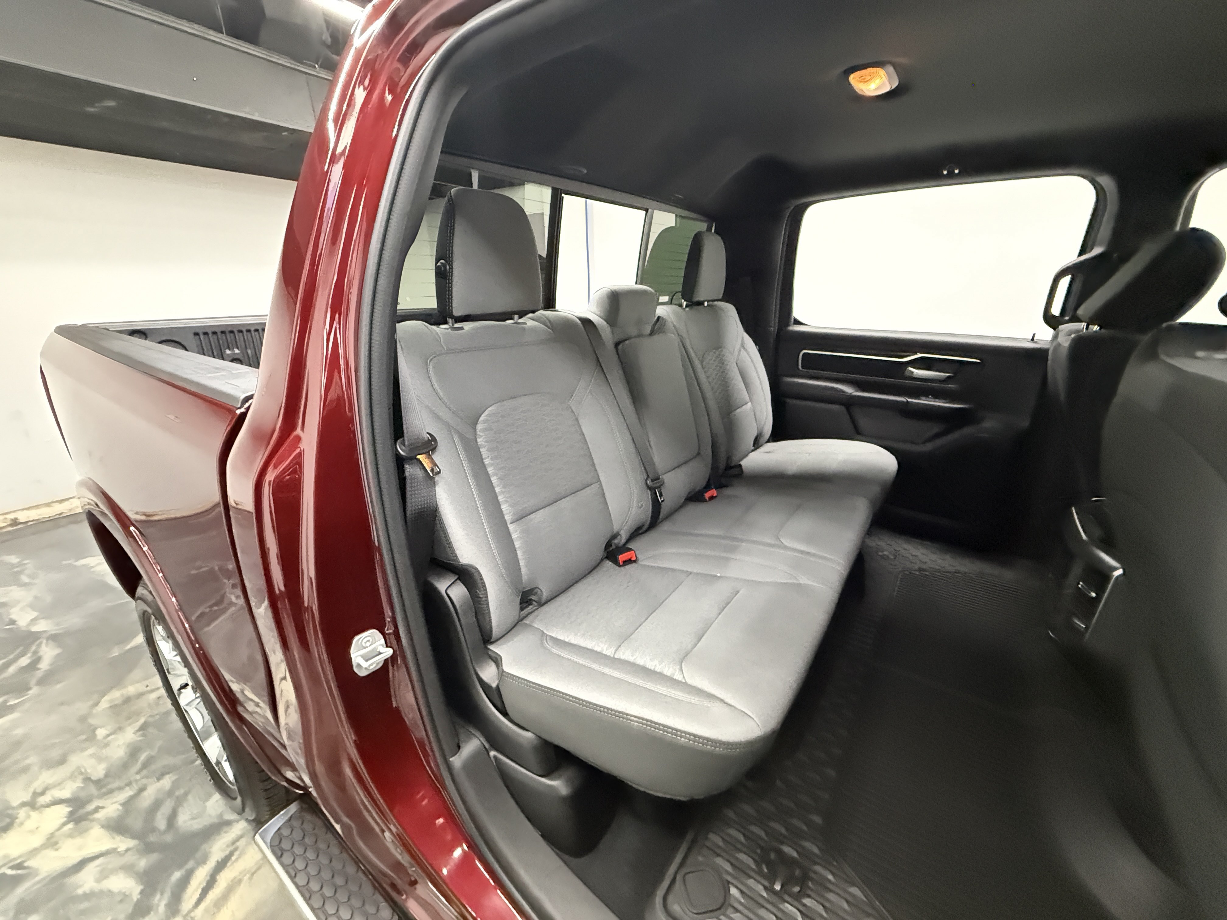 Used 2025 RAM 1500 Big Horn AWD/4WD image 23