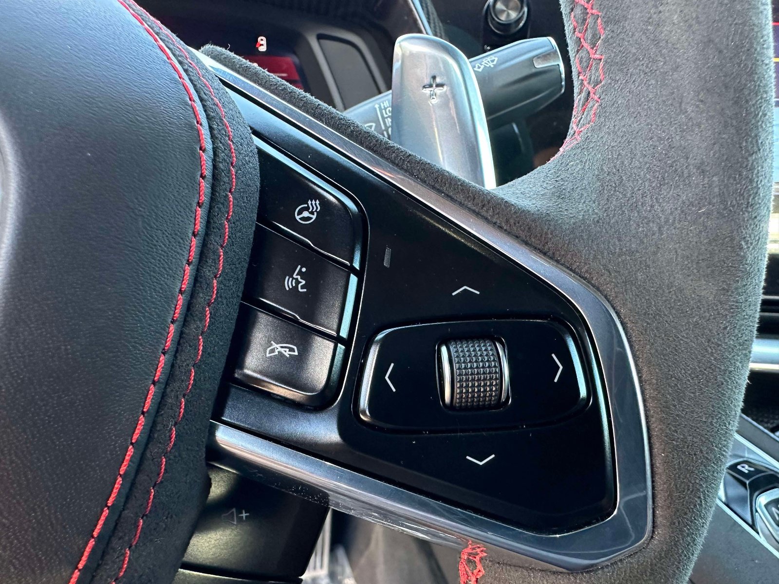 Used 2022 Chevrolet Corvette Stingray Premium Conv w/ Z51 Performance Package RWD image 15