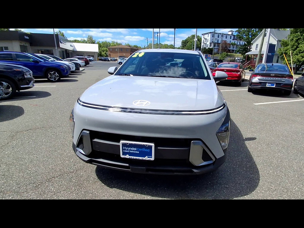 Certified 2024 Hyundai Kona SE AWD/4WD image 3