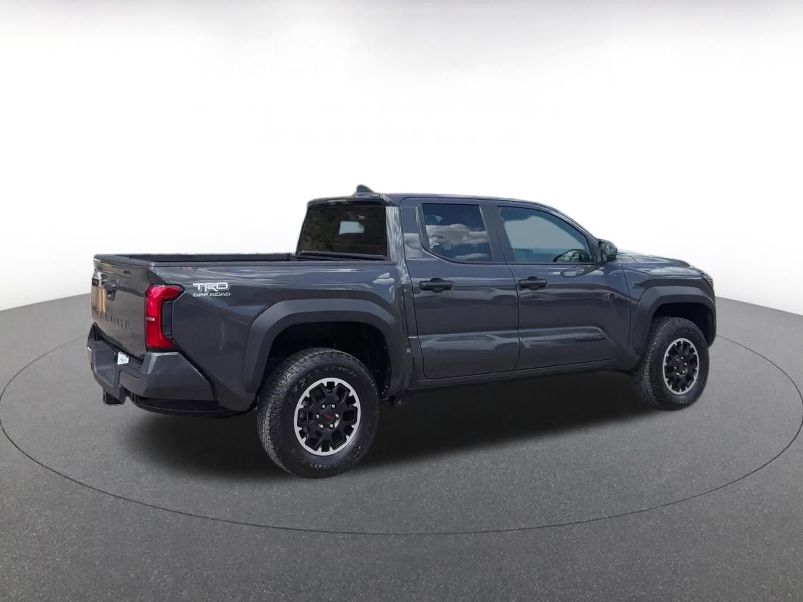 Used 2025 Toyota Tacoma TRD Off-Road AWD/4WD image 15