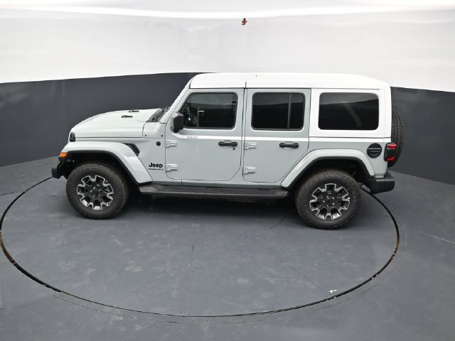 New 2026 Jeep Wrangler Unlimited Sahara w/ Whitecap Package AWD/4WD image 52