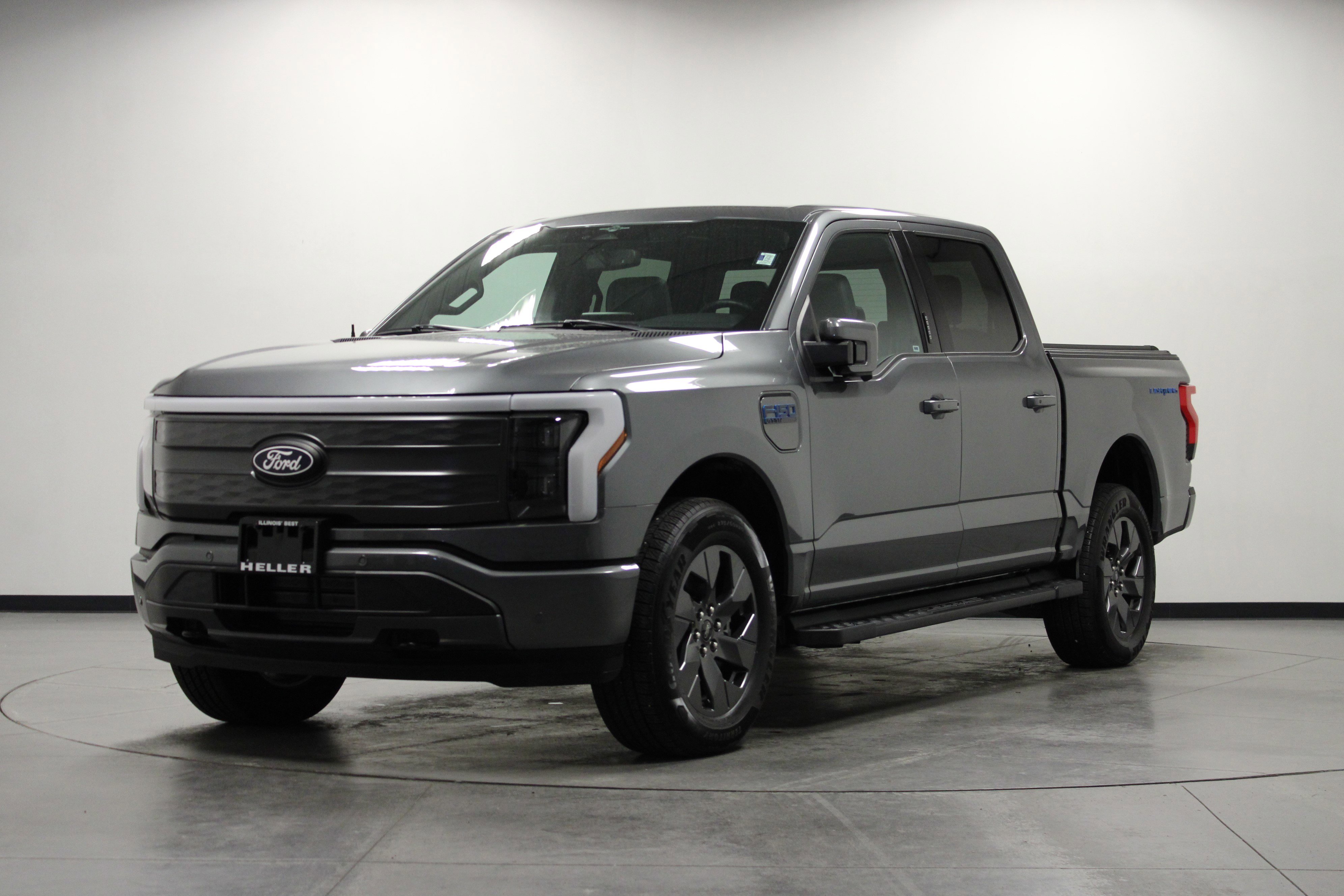 Used 2024 Ford F150 Lightning Lariat AWD/4WD image 8