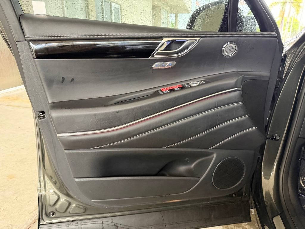 Used 2025 Genesis GV80 2.5T Standard AWD/4WD image 39