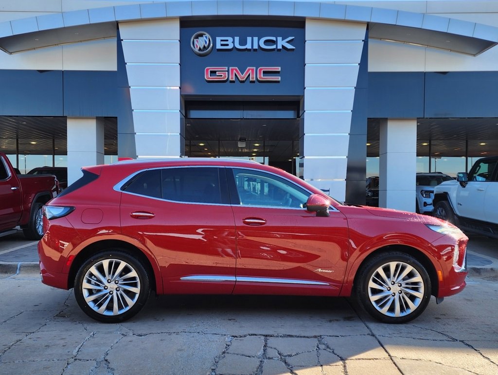 New 2026 Buick Envision Avenir image 3